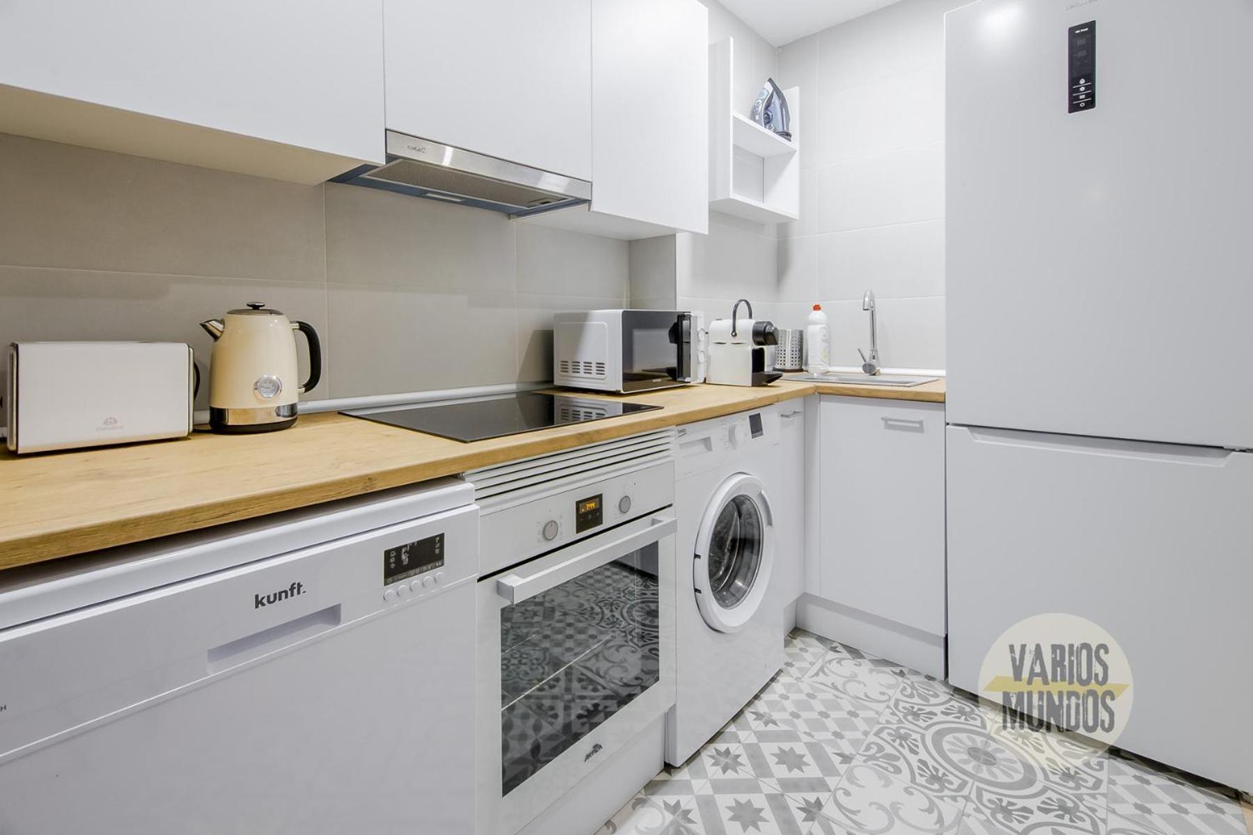 Cool Apt Para 9Pax En Plena Plaza De Chueca Madrid Eksteriør billede